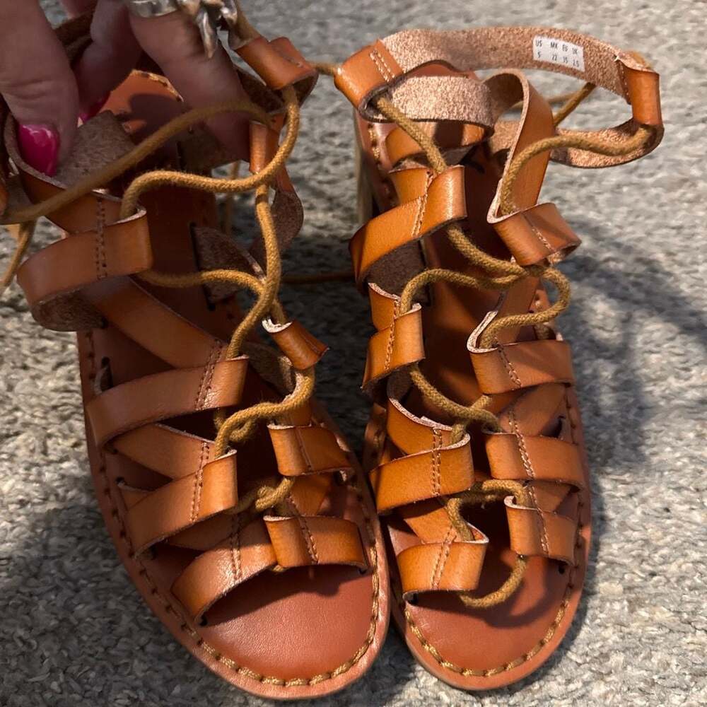 American Eagle Brown Leather Strappy Lace Up Block Heel Sandals Size 5